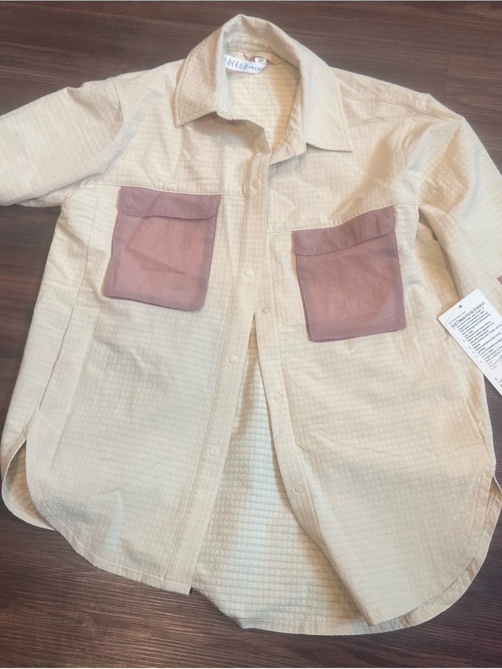 NWTlululemon athletica Cream Button-Down Shirt with Pink Chest Pockets